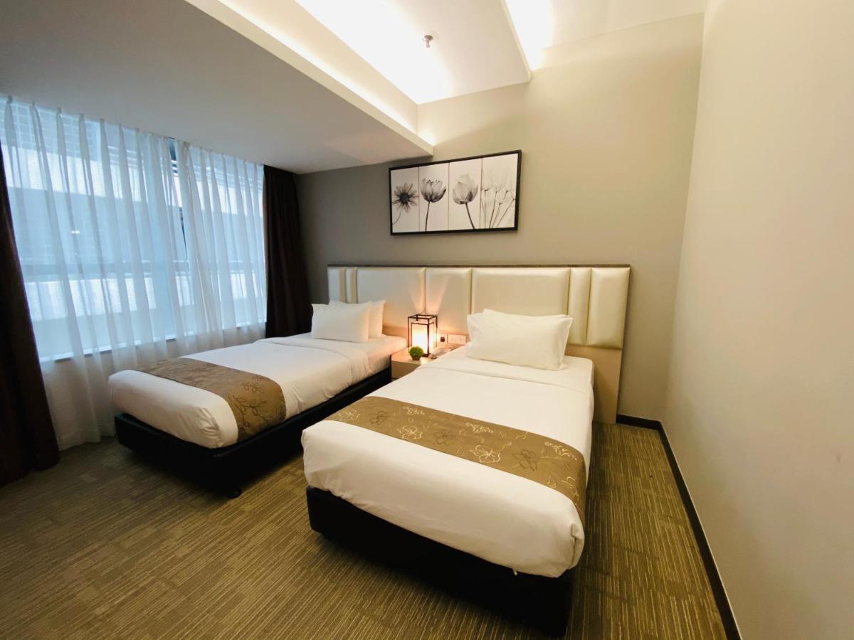 Glex Hotel Signature Джохор-Бару Экстерьер фото