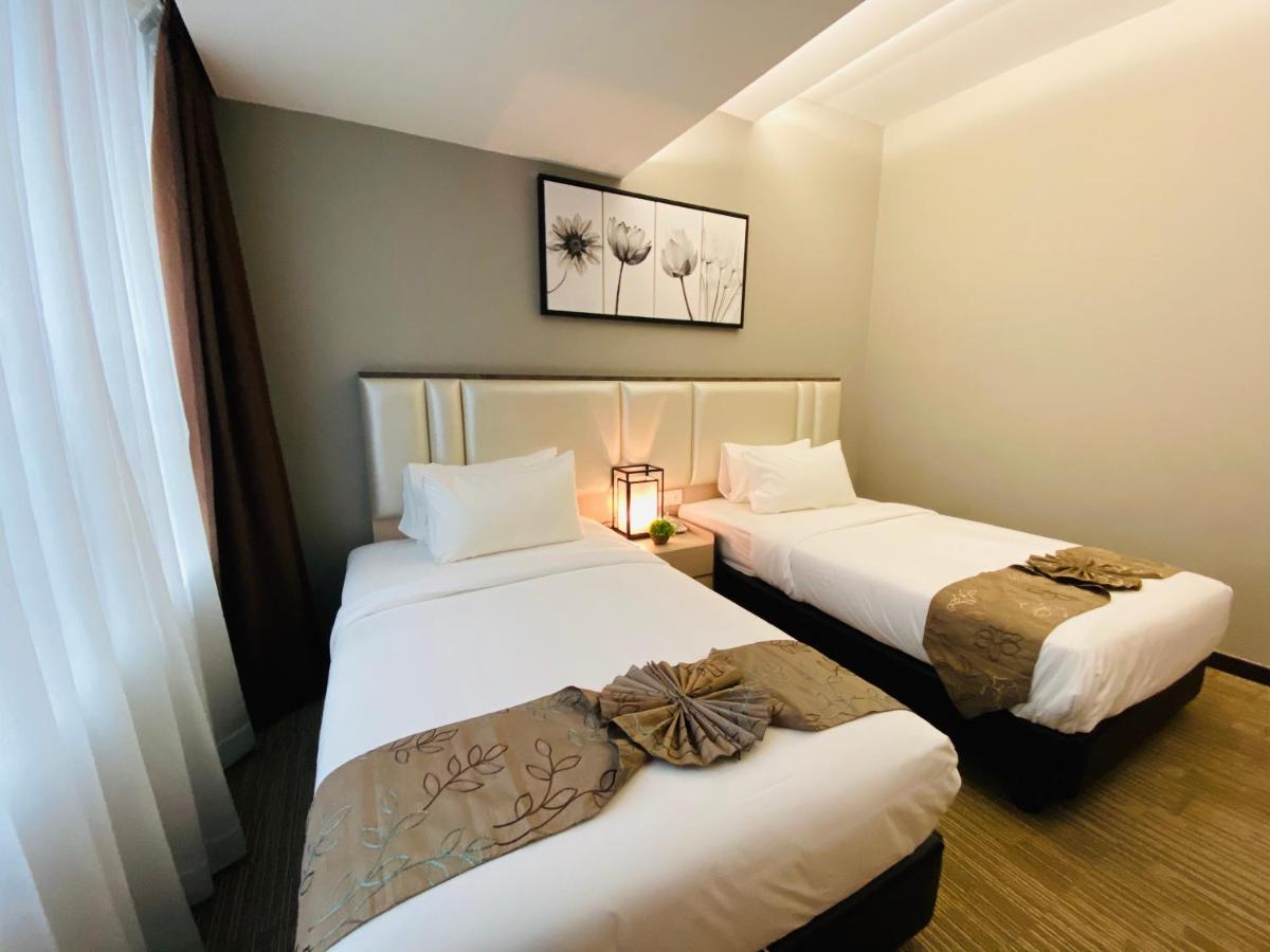 Glex Hotel Signature Джохор-Бару Экстерьер фото