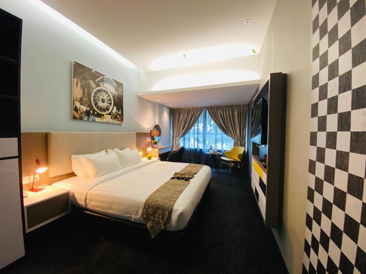 Glex Hotel Signature Джохор-Бару Экстерьер фото