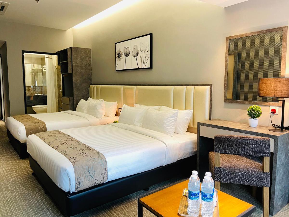Glex Hotel Signature Джохор-Бару Экстерьер фото