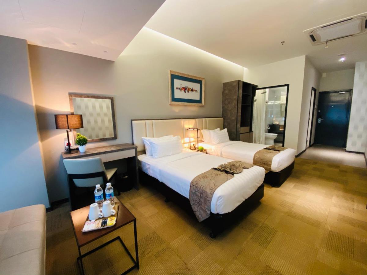 Glex Hotel Signature Джохор-Бару Экстерьер фото