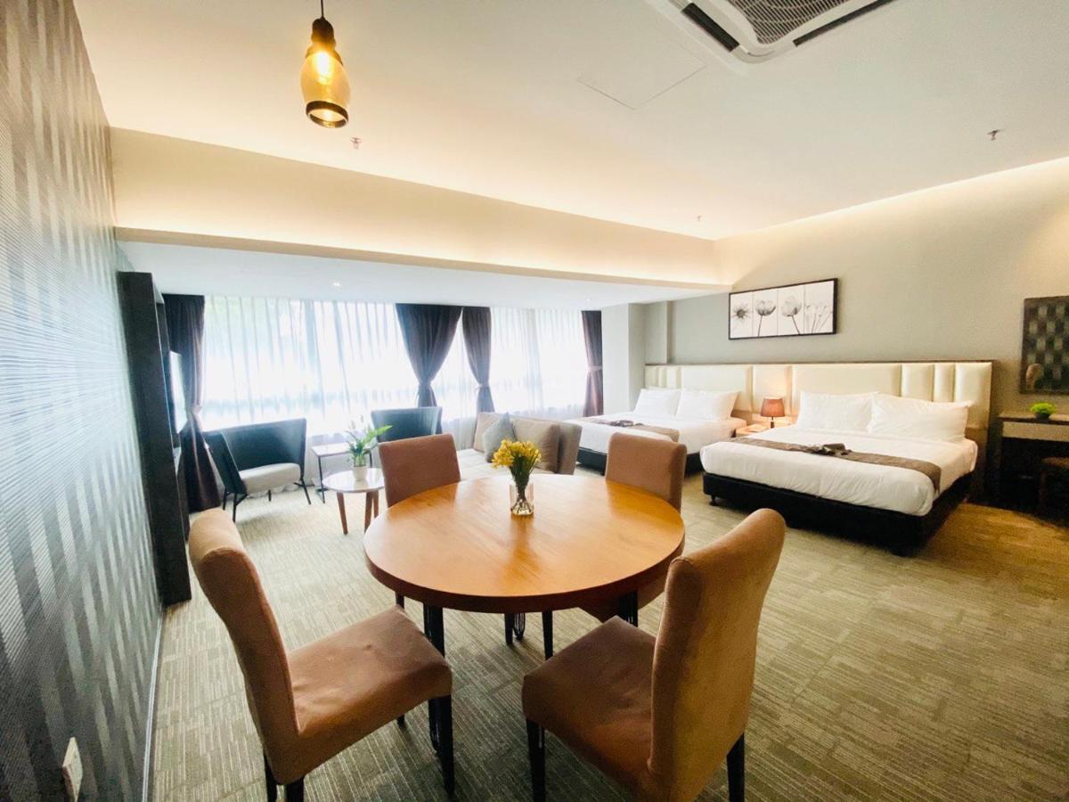 Glex Hotel Signature Джохор-Бару Экстерьер фото
