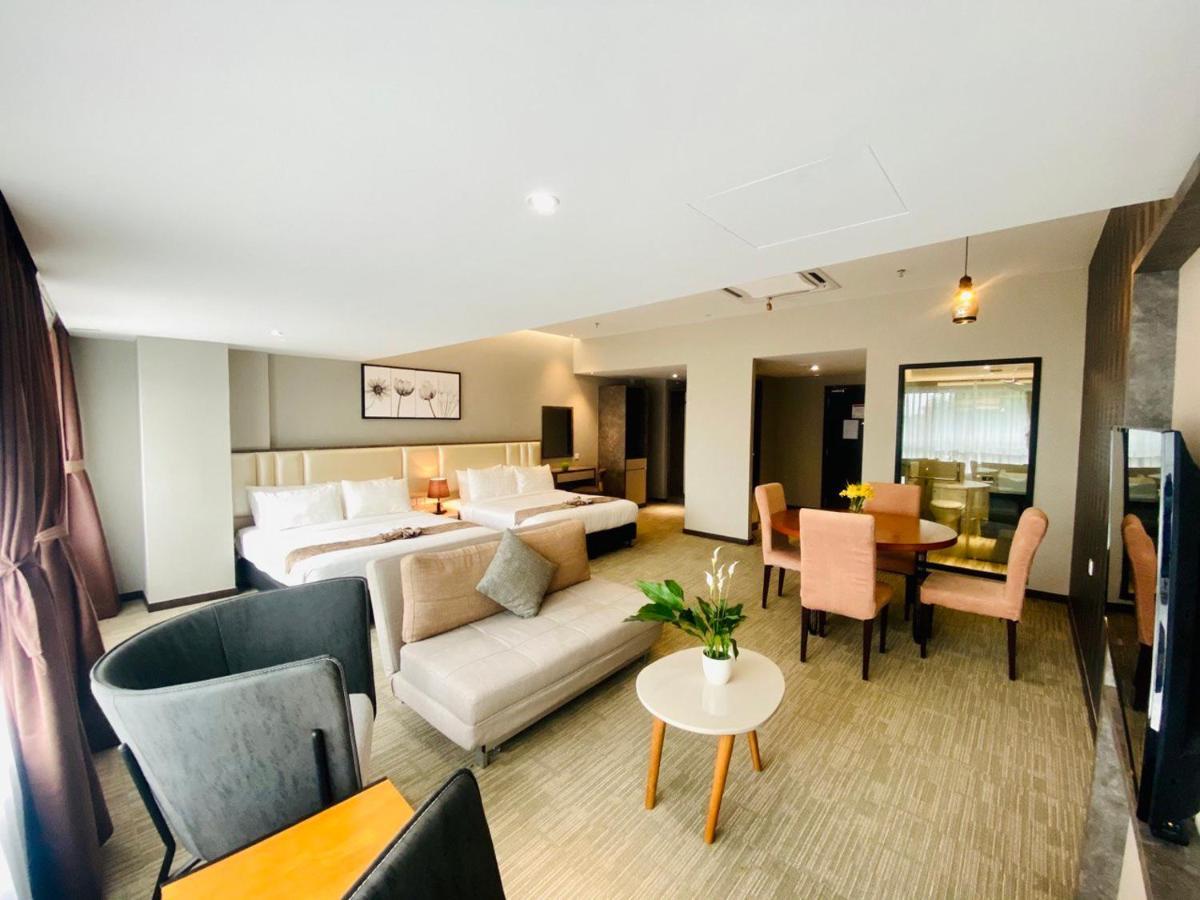 Glex Hotel Signature Джохор-Бару Экстерьер фото