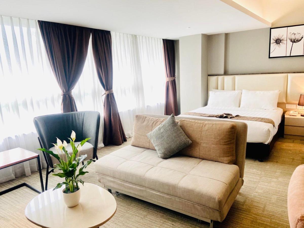 Glex Hotel Signature Джохор-Бару Экстерьер фото